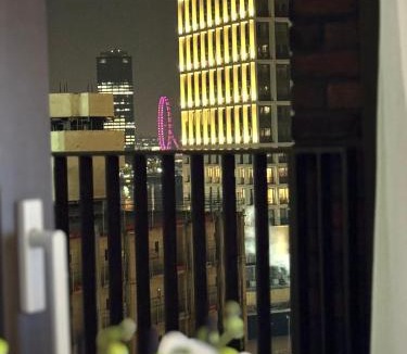 Vauxhall Apartment | Luxury flat by the American Embassy