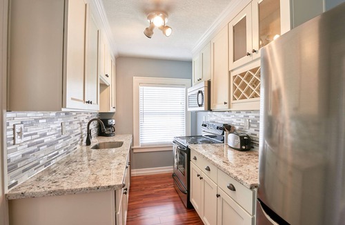 Newberg Condo | Luxury Flat in Downtown Newberg - Suite #5