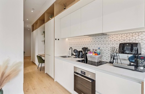 London Borough of Hounslow Apartment | Luxury Flat in Brentford