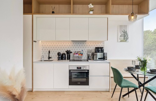 London Borough of Hounslow Apartment | Luxury Flat in Brentford