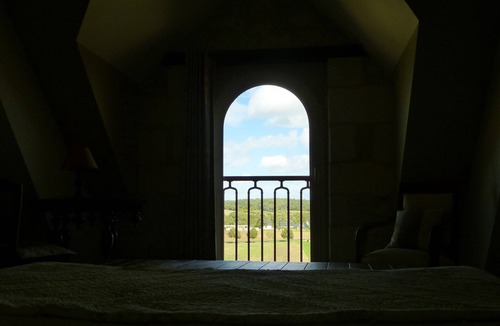 Saint-Jean-Saint-Germain Bed & Breakfast | Luxury bed and breakfast in the heart of the Châteaux de la Loire near Beauval Zoo