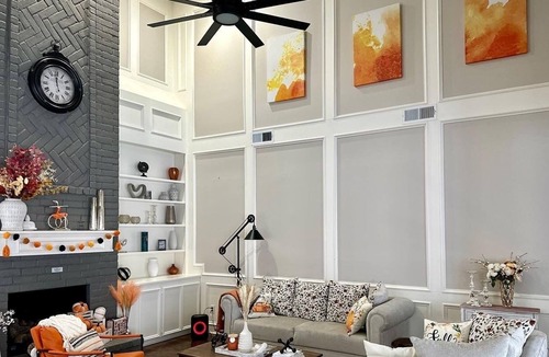 Pecan Grove Villa | Luxury fully furnished 4 bedroom villa/private pool , high ceilings/open concept
