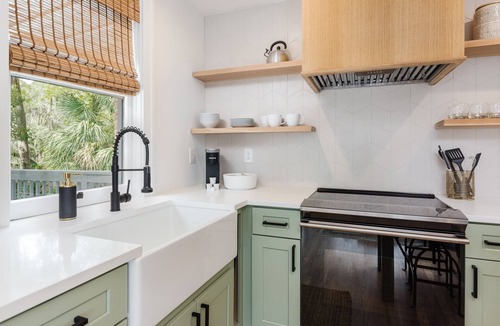 Avondale Apartment | Luxury Garage Studio