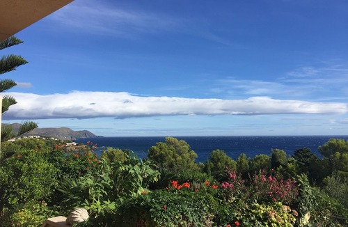 Llanca Apartment | LUXURY GARDEN APARTMENT -NEW PRIVATE POOL- PANORAMIC SEA VIEW