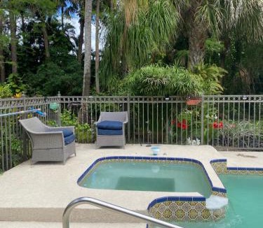Wellington House | Luxury Garden Oasis