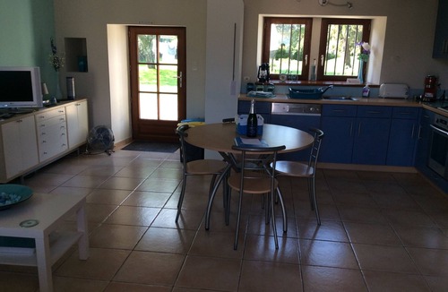 Vaas House | Luxury gite close to Le Loir, cycle network, chateaux and wine region