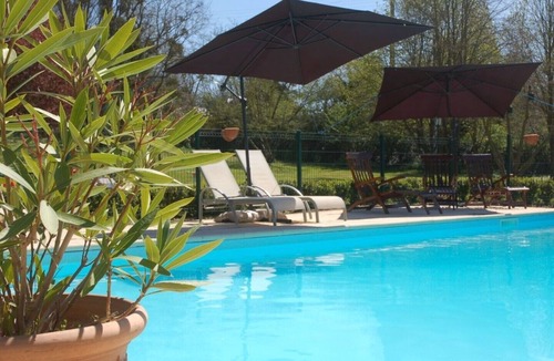 Brion Cottage | Luxury gites & B&B, near Saumur, in 18thC former wine estate, heated pool