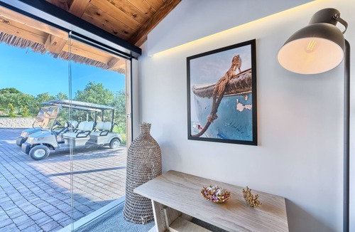 Jezera House | Luxury Glamp New Horizons II