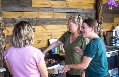 Valley Mills RV Rental | Luxury Glamping · King Bed · Riverfront near Waco