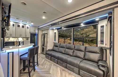 Bertram House | Luxury Glamping on Elm Creek Ranch