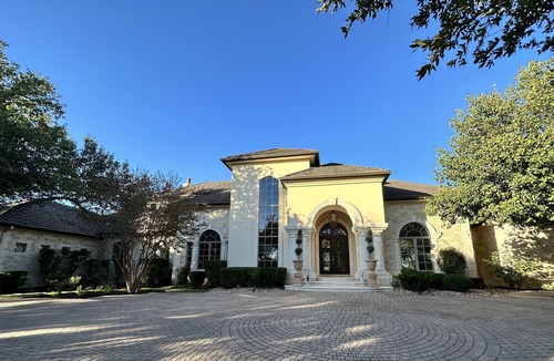 The Falls At Barton Creek House | Luxury Golf Resort Villa