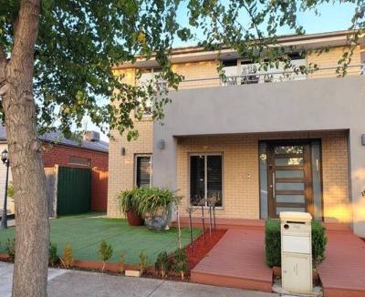 Greenvale Villa | Luxury Green