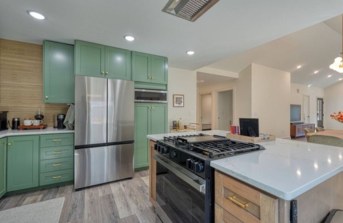 Dunean House | Luxury Greenville Haven Steps from Downtown