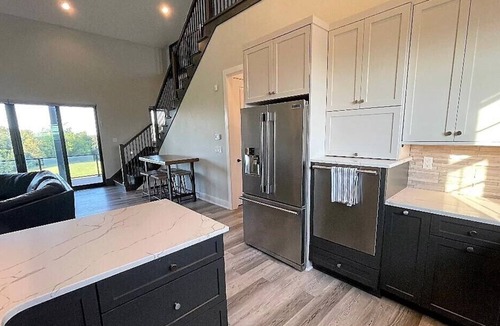 Winterset House | Luxury Guest Home in Beautiful Madison County