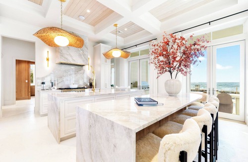 Villa Primera House | Luxury Gulf-Front Residence | 5 Bedrooms, Pool, Elevator |