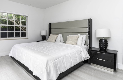 Harbor Beach House | Luxury Harbor Beach Home | 5 Bedrooms | Heated Pool | Game Room