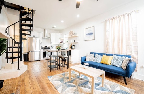 Faubourg Delassize House | Luxury Heart of Nola,Uptown Near St. Charles Near French Quarter 10 minutes
