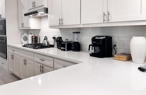 Shady Acres House | Luxury Heights Townhome - AVAILABLE LONG TERM