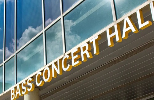 Hancock Condo | Luxury Hidden Retreat: Steps to UT Stadium/Moody/Bass Hall + Free Pkg