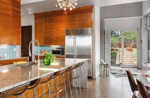 Dripping Springs Cottage | Luxury Hilltop Retreat w/Scenic Views