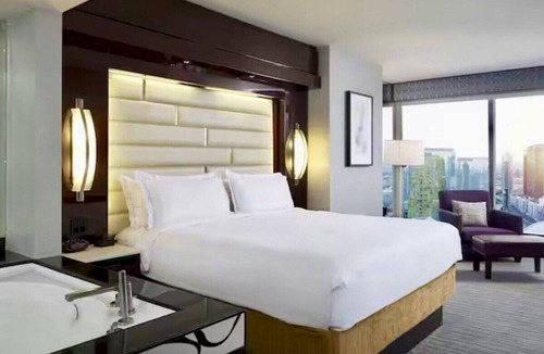 Las Vegas Strip Hotel | Luxury Hilton ~ On the Strip ~ ALL INCLUDED