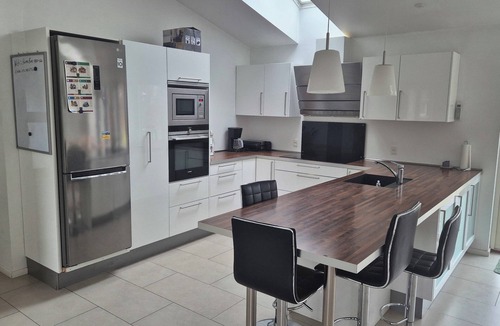 Grena Strand House | Luxury holiday home near beach and restaurant