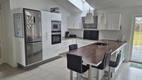 Grena Strand House | Luxury Holiday Home Near Beach And Restaurant