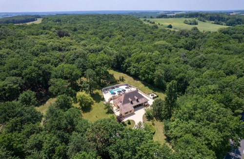 Rampieux House | Luxury holiday home with heated pool in Dordogne