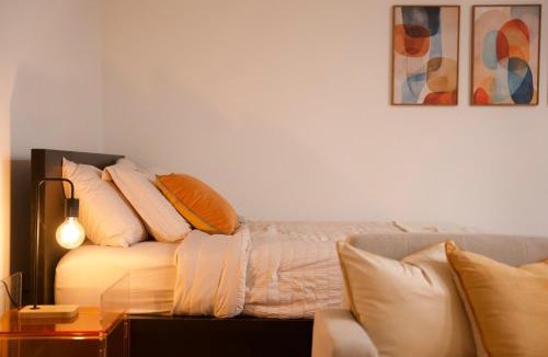 Hollywood Apartment | Luxury Hollywood Studio With Pool, Parking, Gym