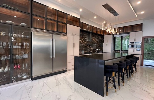 Pinar Quemado Villa | Luxury Hollywood Style Mountain Villa