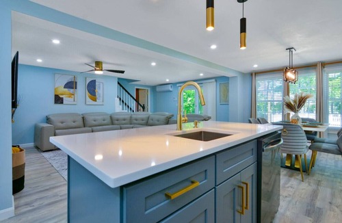 Methuen House | Luxury home 2 units included