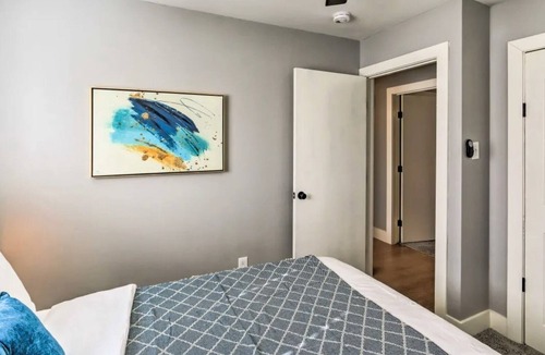 Ederville House | Luxury Home by Six Flags, AT&T & Rangers Stadium