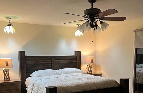 Bulverde House | Luxury Home close to Canyon Lake & Guadalupe River