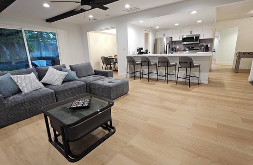 Citrus Heights Villa | Luxury Home Hot Tub Spa Heated Pool Foosball Table Newly Remodel in Sacramento