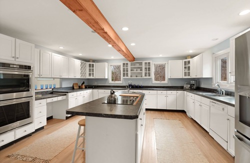 Aquinnah House | Luxury Home in Exclusive Aquinnah