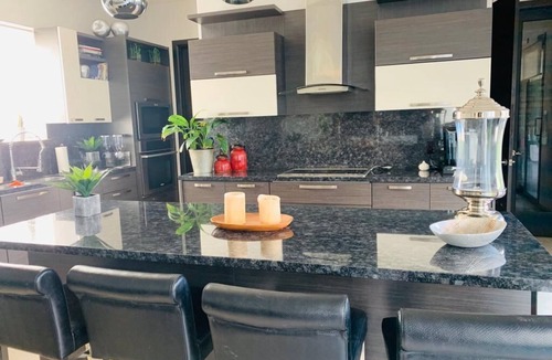 McAllen House | Luxury home in McAllen/Shary Area