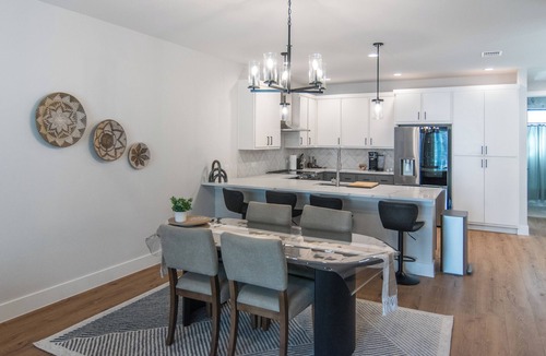 McNeil House | Luxury Home in North Austin: Next to Apple Campus