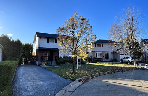 Oshawa House | Luxury home in Oshawa