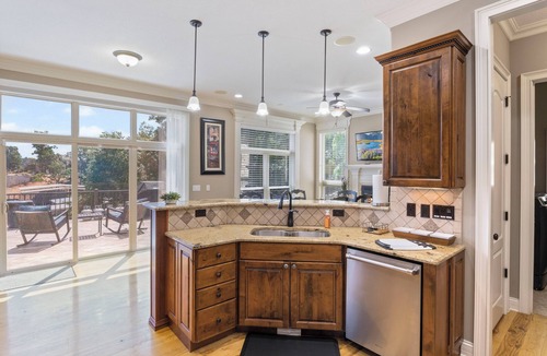 Osage Beach House | Luxury Home in Porta Cima!