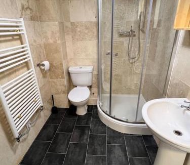 Rugby Apartment | Luxury home in rugby ready 4U