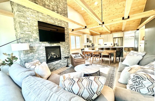 Bartlett House | Luxury Home Near Attitash w/Hot Tub & Mountain Views