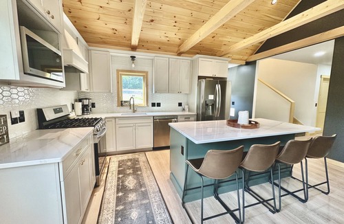 Bartlett House | Luxury Home Near Attitash w/Hot Tub & Mountain Views