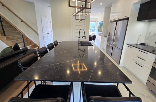 Plateau House | Luxury Home - Near Downtown Ottawa