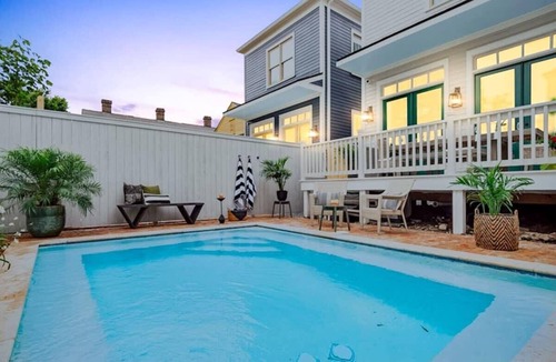 Bywater Condo | Luxury Home near Frenchmen | Heated Private Pool