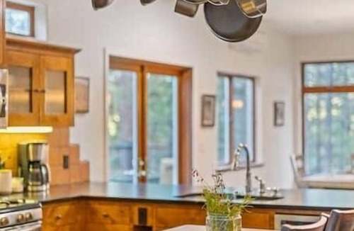 Coulterville House | Luxury Home near Yosemite at Quail Crossing