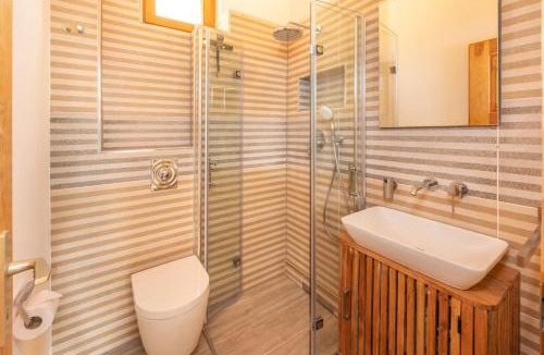Graechen Ski Chalet | Luxury Home Panoramic view Fireplace Sauna Garden
