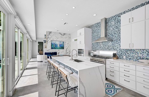 Alta Vista House | Luxury Home, Pool, Mins to Top Beaches and Downtown Sarasota