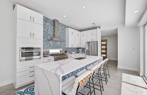 Alta Vista House | Luxury Home, Pool, Mins to Top Beaches and Downtown Sarasota