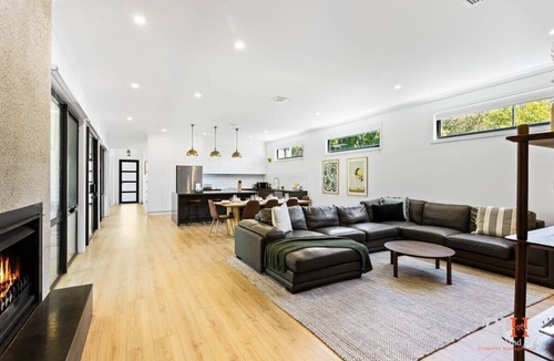 Silverleaves House | Luxury Home Sleeps 9 Guests