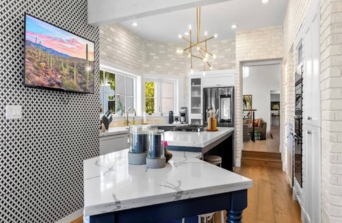 Mirada Los Arcos House | Luxury home w/heated pool, hot tub & casitas